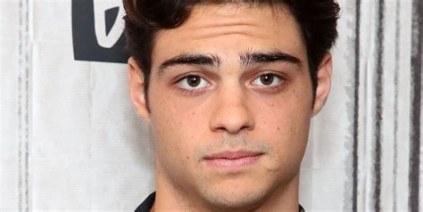 noah centineo penis|Twitter Is STILL Freaking Out Over Noah Centineos。